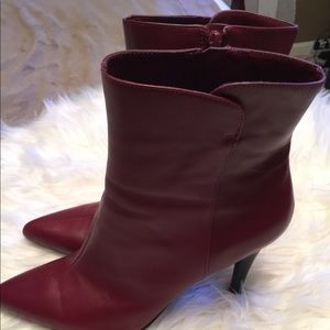 NINE WEST GETTYO RED BOOTS